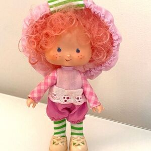 🍇VINTAGE 1980 Kenner Raspberry Tart - Factory-Attached Bonnet & Original Outfit